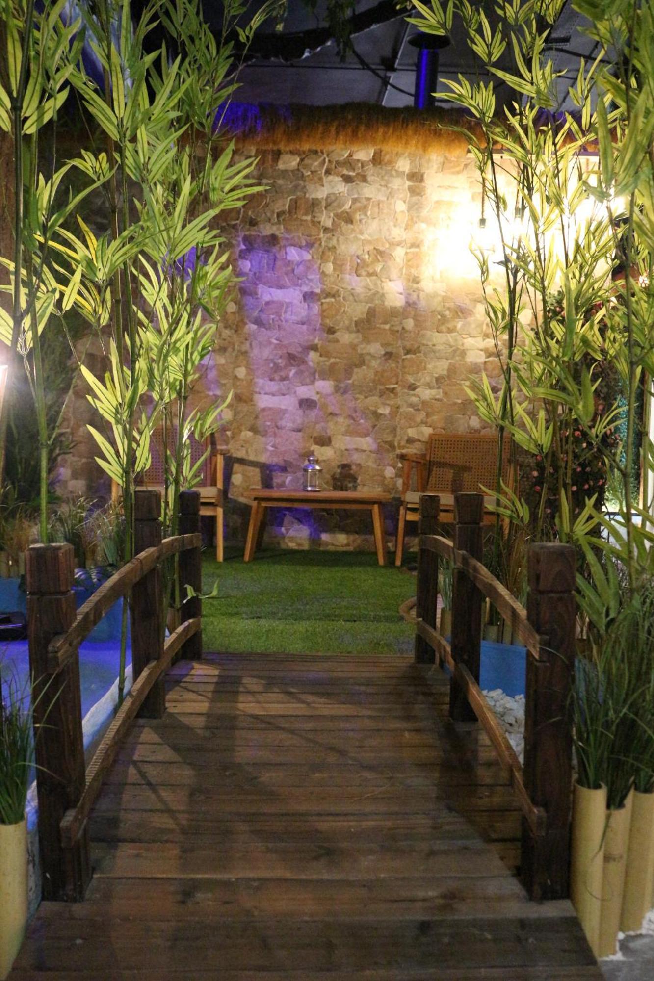 The Pod Village * Valenza